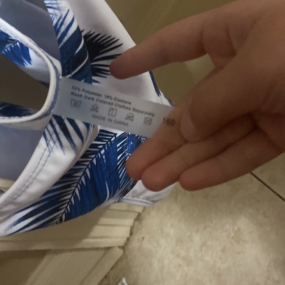 Shein Baithing suit!New never worn. - Picture 3 of 4